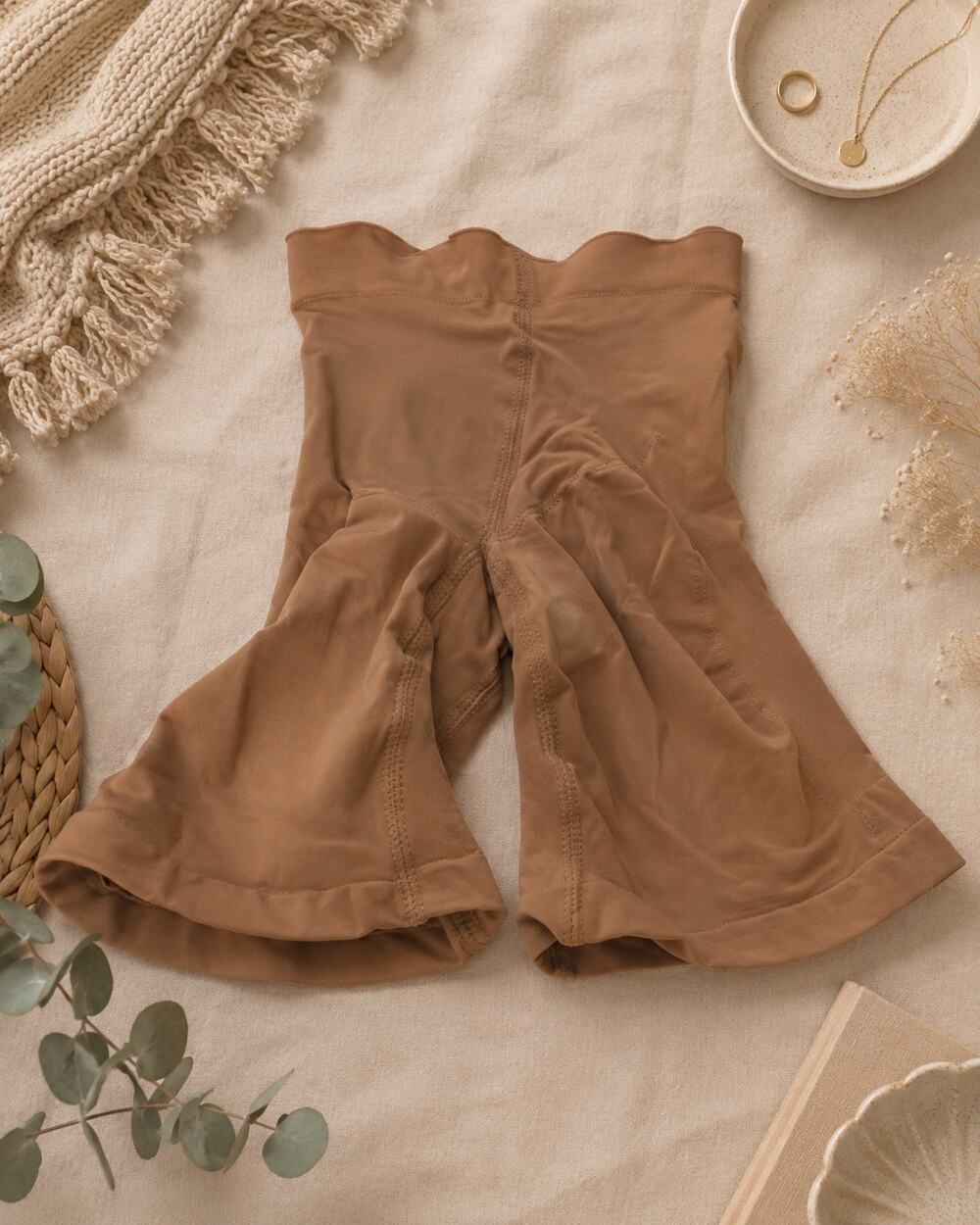 SKIMS Women's Sculpting Short Mid Thigh Ochre Shapewear Minimalist Size L/XL